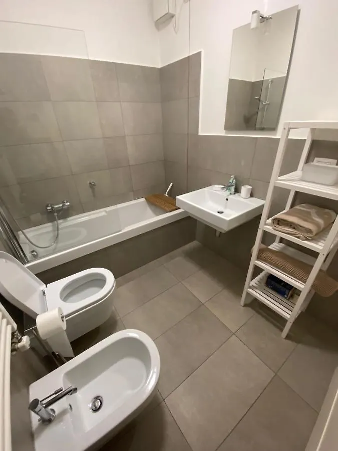 Apartment Comfort Studio Milano Zona Washington-Solari-Tortona Italy